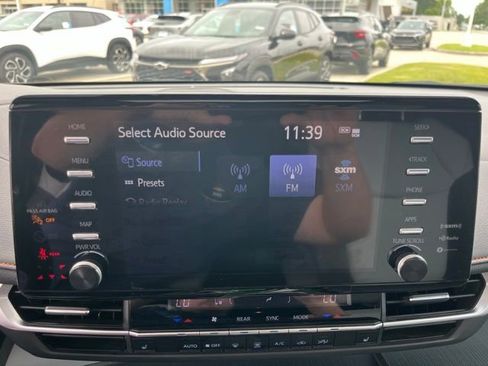 Used 2024 Toyota Sienna XSE FWD image 25