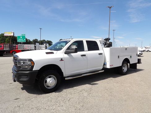 Used 2024 RAM 3500 Tradesman AWD/4WD image 14