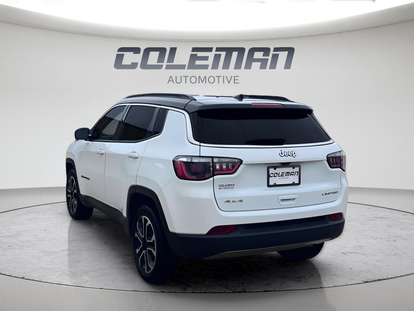Used 2024 Jeep Compass Limited AWD/4WD image 2