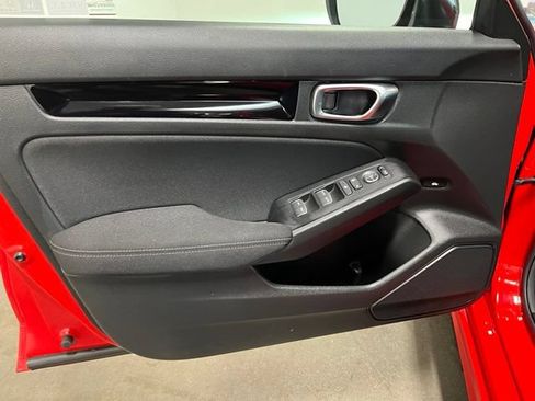 Used 2025 Honda Civic Sport image 20