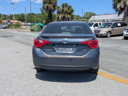 Used 2017 Toyota Corolla SE FWD image 5