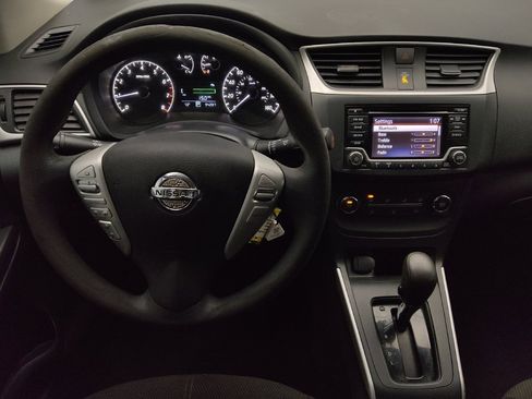 Used 2017 Nissan Sentra S FWD image 22