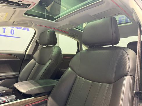 Used 2020 Audi A8 L 3.0T image 10