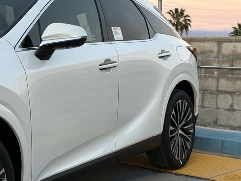 New 2026 Lexus RX 350 RX 350h Premium+ image 8