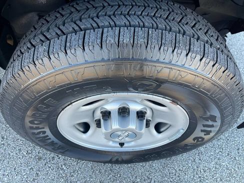 Used 2017 Chevrolet Express 3500 LS image 19