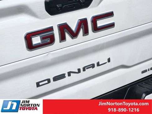 Used 2025 GMC Sierra 2500 Denali w/ Denali Reserve Package image 12