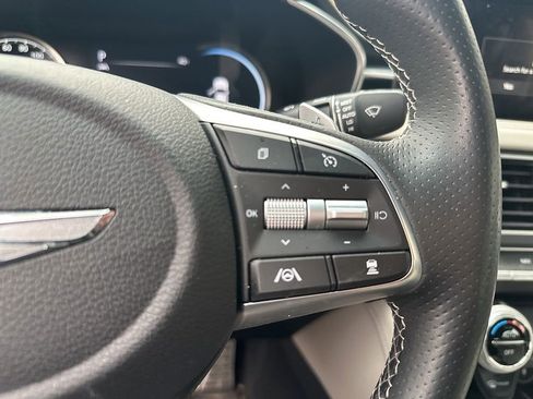 Used 2023 Genesis G70 3.3T w/ Sport Prestige Package image 9