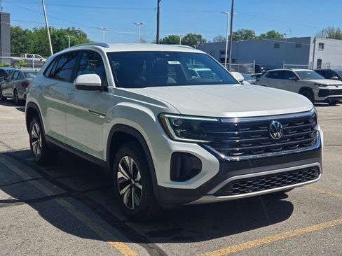 New 2026 Volkswagen Atlas Cross Sport SE AWD/4WD image 7
