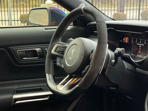 Used 2022 Ford Mustang Shelby GT500 w/ Technology Package image 72