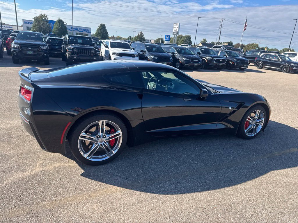 Used 2017 Chevrolet Corvette Stingray Coupe w/ Battery Protection Package RWD image 9