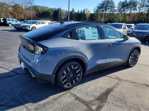 New 2026 Nissan Leaf Platinum+ image 4