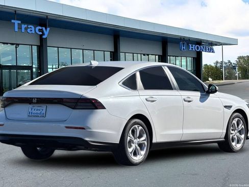 New 2026 Honda Accord LX image 6