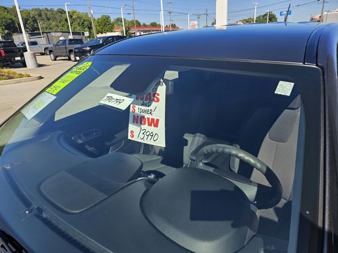 Used 2017 Chevrolet Equinox LS w/ LPO, Protection Package image 27