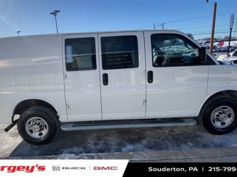 Certified 2024 Chevrolet Express 2500 Work Van w/ Driver Convenience Package image 10