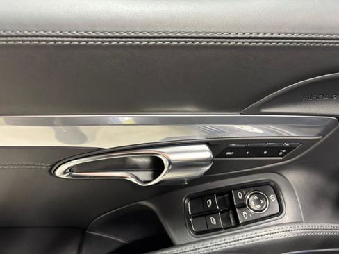 Used 2012 Porsche 911 Carrera S image 10