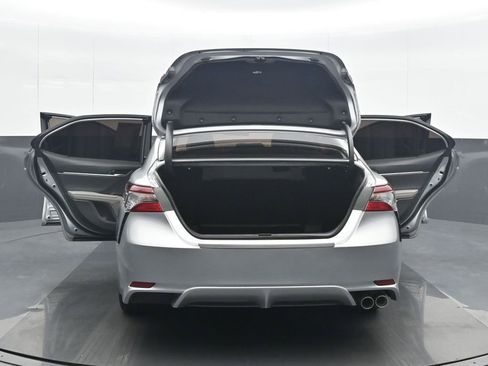 Used 2023 Toyota Camry SE image 35