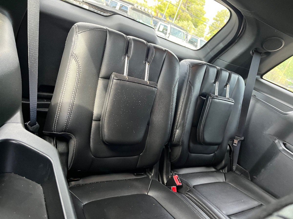 Used 2019 Ford Explorer Limited w/ Class III Trailer Tow Package FWD image 17