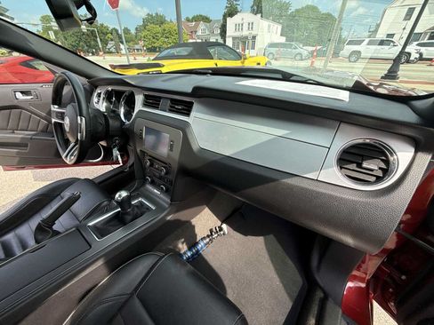 Used 2014 Ford Mustang GT Premium w/ Comfort Package RWD image 24