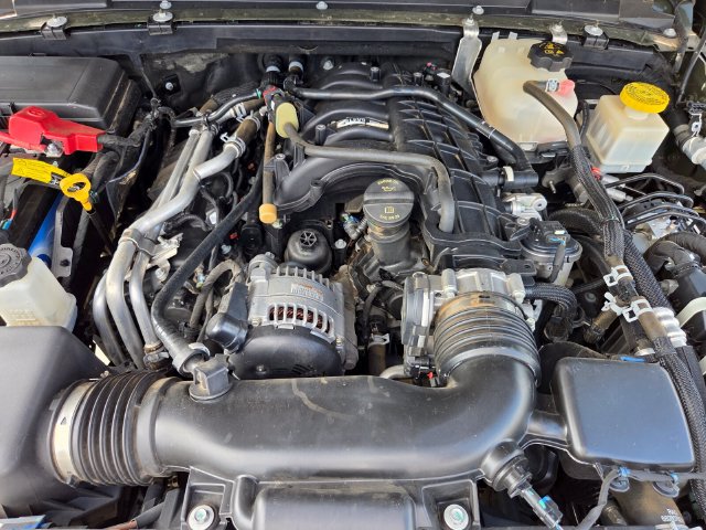 Used 2023 Jeep Gladiator Mojave AWD/4WD image 28