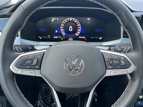 New 2026 Volkswagen Taos SE AWD/4WD image 22