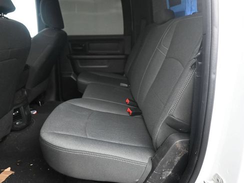 Used 2024 RAM 2500 Tradesman w/ Chrome Appearance Group AWD/4WD image 15