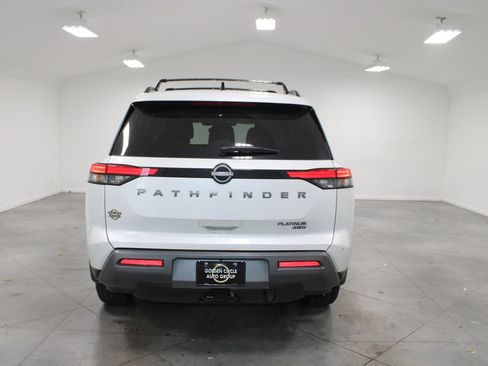 Used 2026 Nissan Pathfinder Platinum AWD/4WD image 8