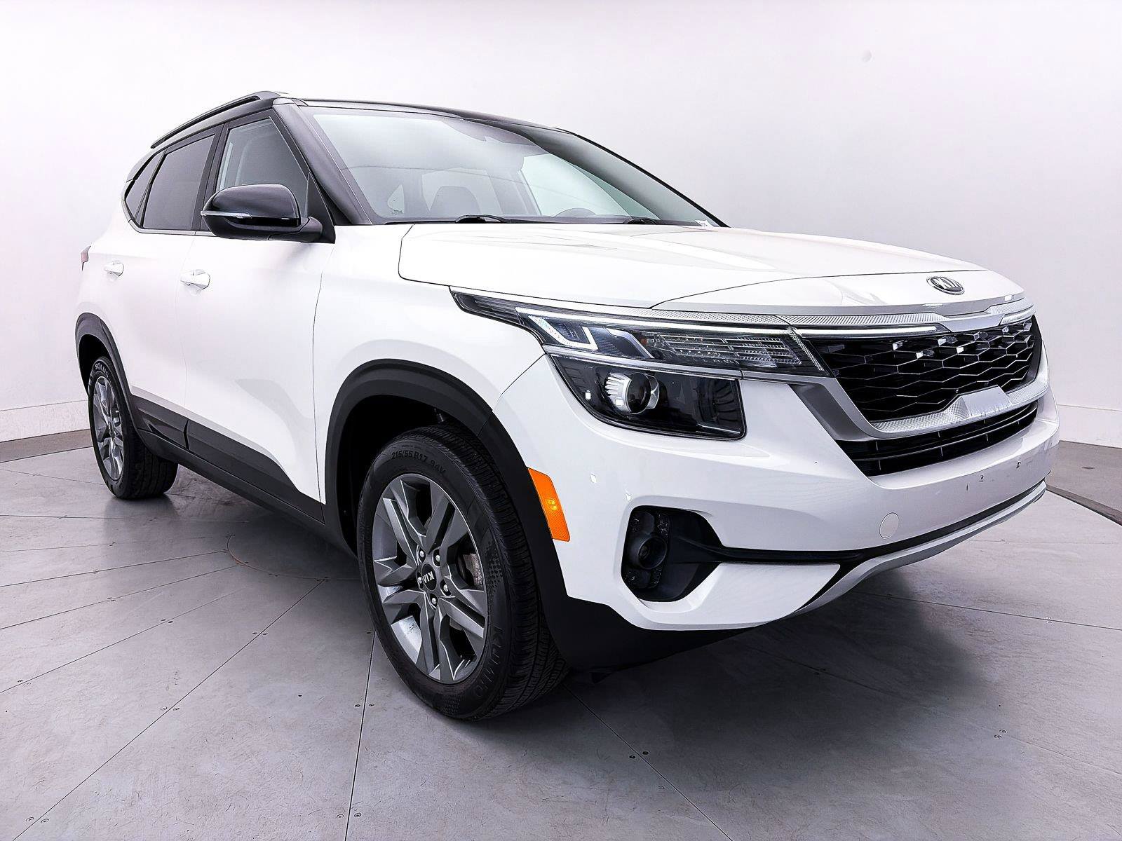 Used 2021 Kia Seltos S FWD image 12