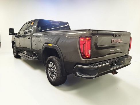 Used 2022 GMC Sierra 2500 AT4 w/ AT4 Preferred Package AWD/4WD image 4