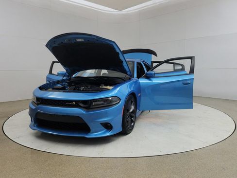 Used 2019 Dodge Charger Scat Pack RWD image 10
