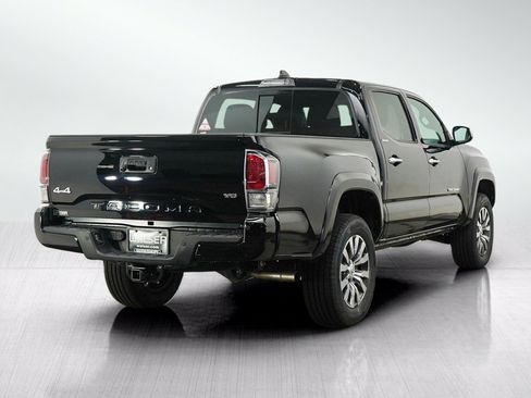 Used 2022 Toyota Tacoma Limited AWD/4WD image 5