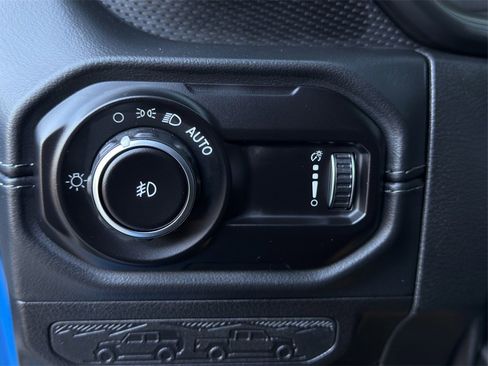 New 2025 Jeep Wrangler Unlimited Rubicon image 18