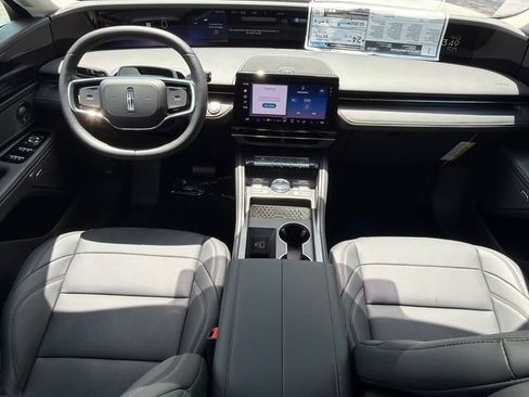 New 2026 Lincoln Nautilus Reserve AWD/4WD image 25