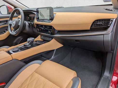 Used 2023 Nissan Rogue Platinum w/ Platinum Premium Package image 22