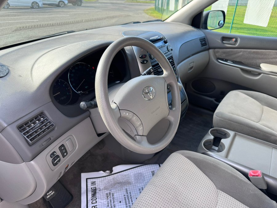 Used 2008 Toyota Sienna LE FWD image 13