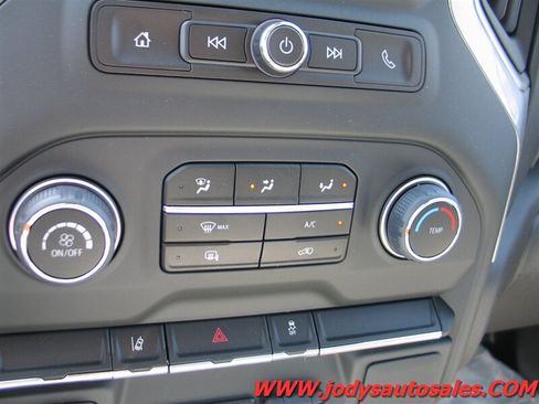 Used 2024 Chevrolet Silverado 2500 W/T w/ WT Fleet Convenience Package AWD/4WD image 19