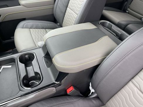 New 2026 Chevrolet Silverado 2500 ZR2 w/ LPO, Dark Essentials Package image 20