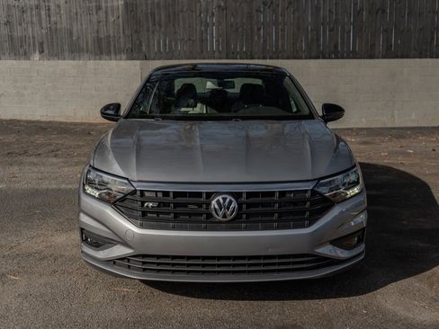 Used 2021 Volkswagen Jetta R-Line w/ R-Line Cold Weather Package image 5