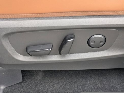 New 2025 Nissan Pathfinder Platinum image 22