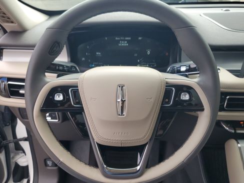 Certified 2023 Lincoln Aviator AWD w/ Premium Package image 14