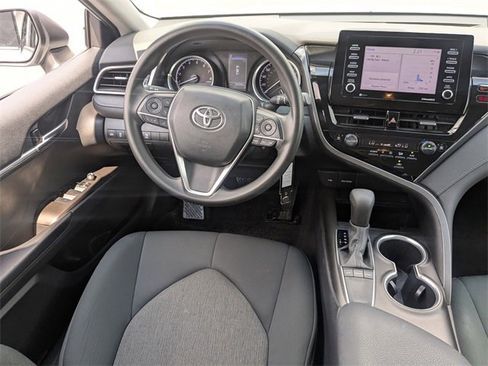 Used 2022 Toyota Camry LE image 16