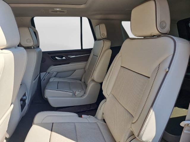 Used 2023 GMC Yukon Denali w/ Max Trailering Package AWD/4WD image 18