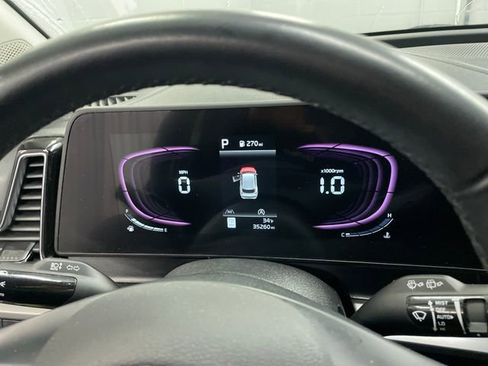 Used 2023 Kia Sportage EX image 12