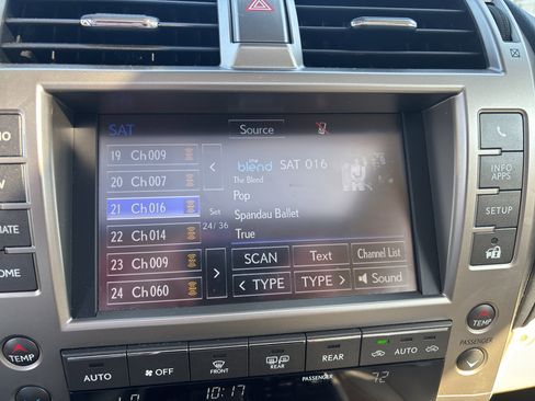 Used 2021 Lexus GX 460 Luxury w/ Accessory Package image 14