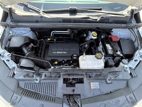 Used 2017 Chevrolet Trax LS FWD image 28
