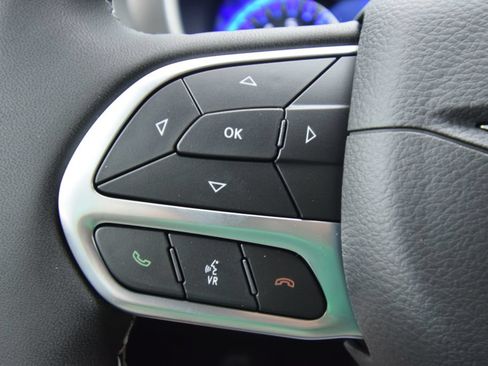 New 2027 Chrysler Pacifica Select FWD image 24