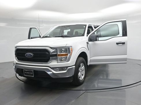 Certified 2021 Ford F150 XLT w/ Equipment Group 301A Mid image 32