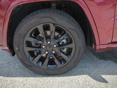 Used 2022 Jeep Grand Cherokee Laredo X RWD image 33