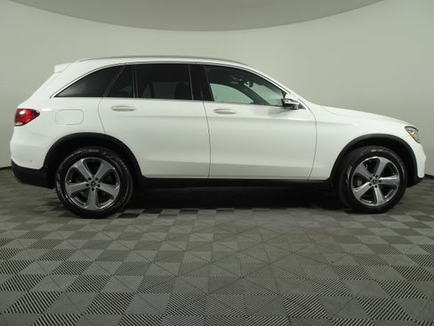 Used 2022 Mercedes-Benz GLC 300 4MATIC image 13