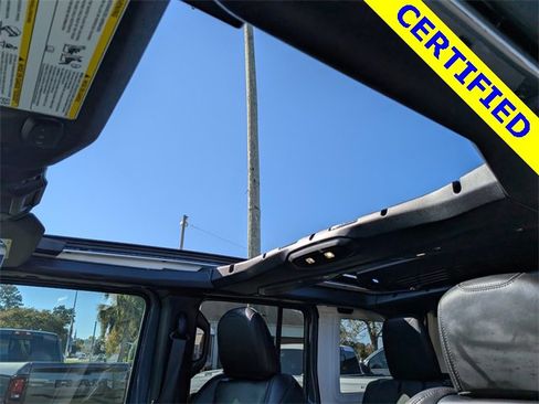 Used 2025 Jeep Wrangler Unlimited Rubicon image 19