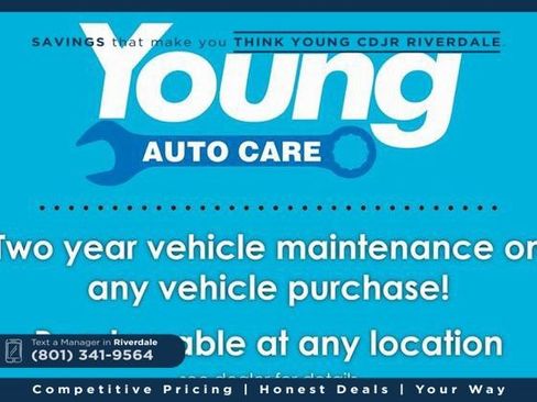 Used 2023 Jeep Grand Cherokee Altitude image 4